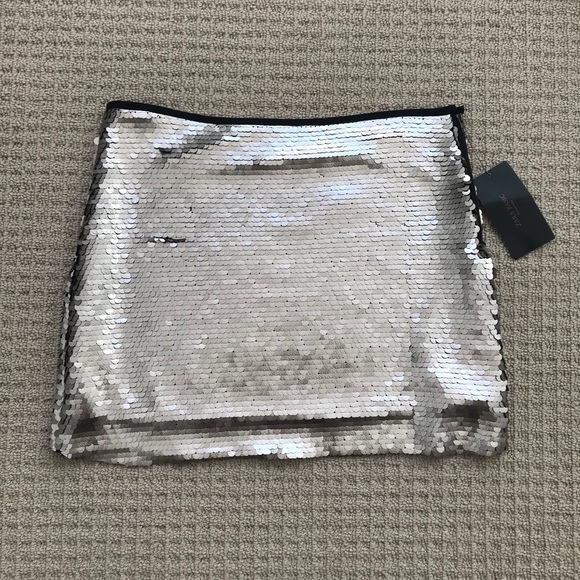 ❌SOLD❌ ZARA matte sequin skirt - Picture 1 of 3